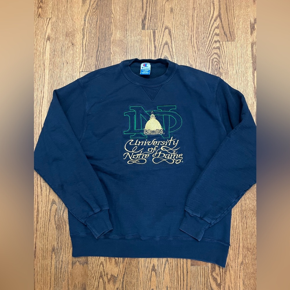 Vintage 90's Champion Notre Dame Irish Script Crewneck Sweatshirt Size XL USA